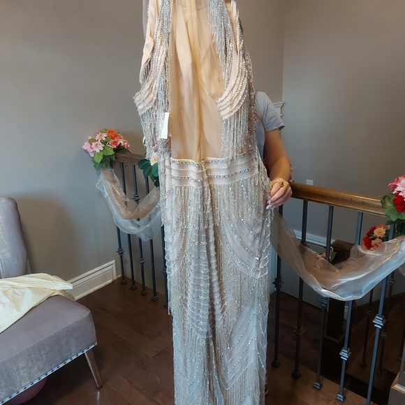 I am pregnant and it does not fit me. - Picture 3 of 3